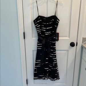 NWT-JS Collections Black and White Midi Dress-size 10